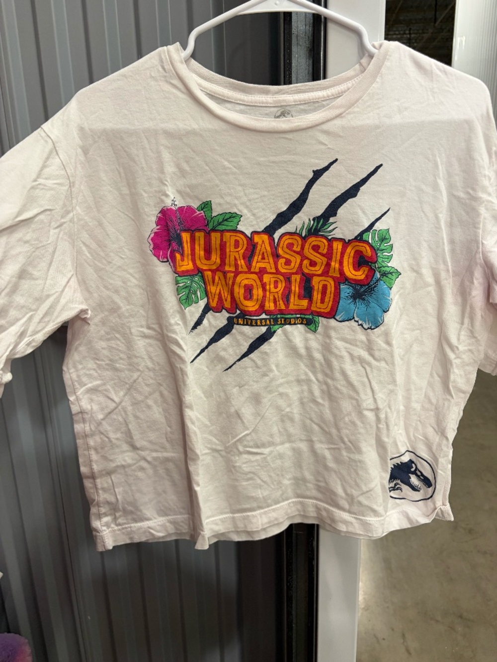 Jurassic World Cropped Tshirt, Size Large
